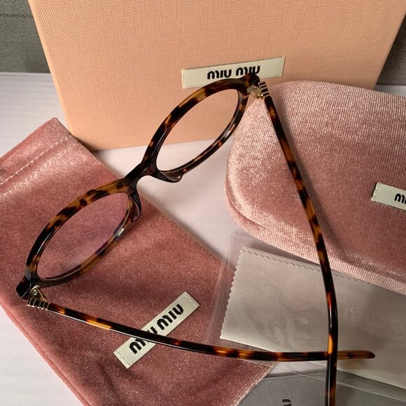 MIU MIU Tortoise Chic Frames • Viral It-Girl Aesthetic main image 7